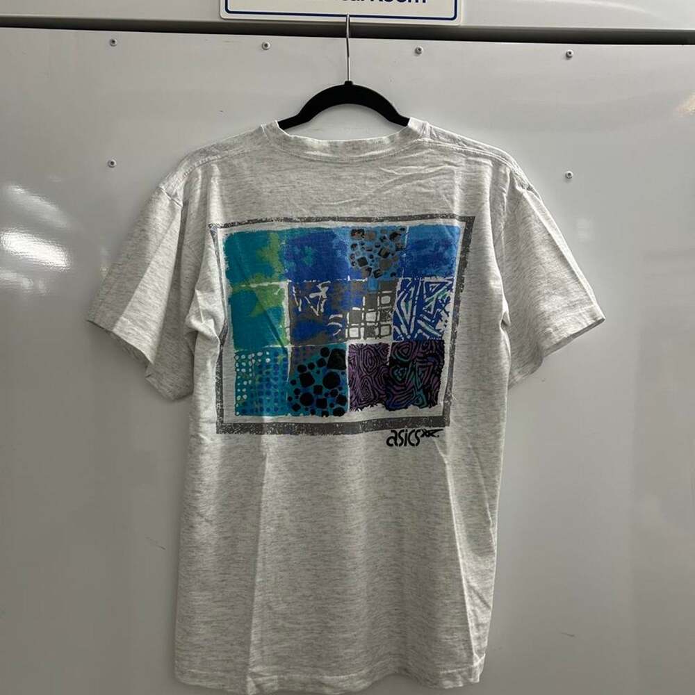 VTG 90s ASICS gray t-shirt